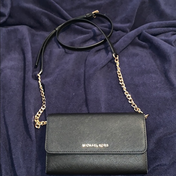 Michael Kors Handbags - Michael Kors Crossbody/Clutch